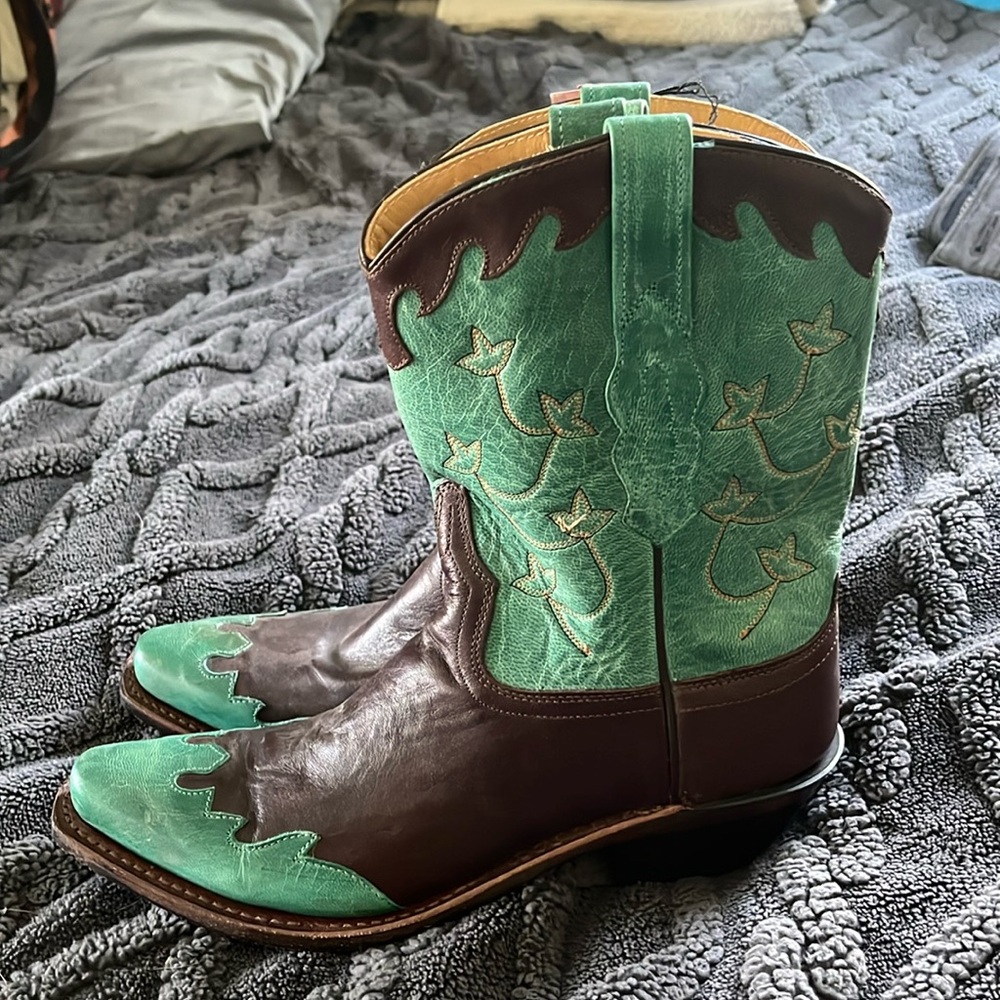 Old West Cowgirl Boots